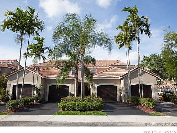 3rd image of 821 Sevilla Cir #0