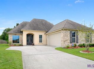 8678 Sandpiper St, Denham Springs, LA 70706