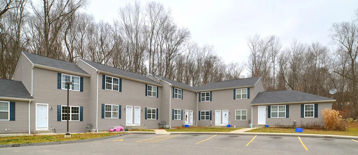 Photo 2 of 23 - 1 Woods Dr #68 - Norwich, CT Building Photo - 1 Woods Dr #68