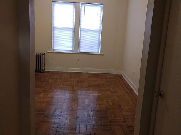 2nd image of 9 Gifford Ave APT 304B