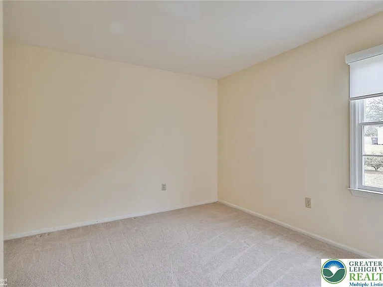 4059 Wedgewood Rd — Photo 39