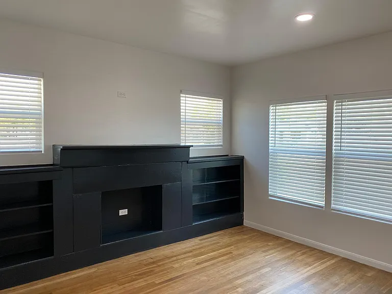 202 McCauley Blvd — Photo 8