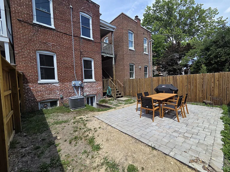 2123 Stuart Ave #B — Photo 9