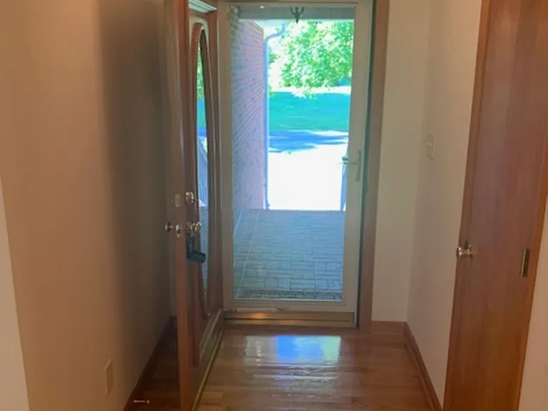 1047 Trogdon Dr — Photo 2
