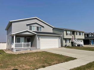 3344 20th Ave NW, Minot, ND 58703