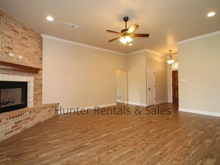 1104 Wren Cir — Photo 3