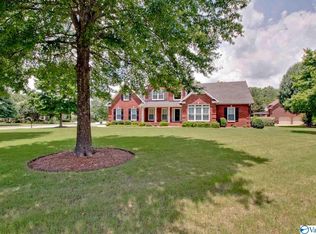 2757 Deford Mill Rd SE, Owens Cross Roads, AL 35763