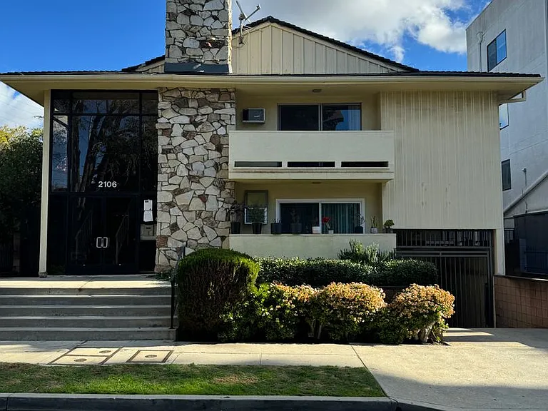 2106 S Bentley Ave — Photo 1