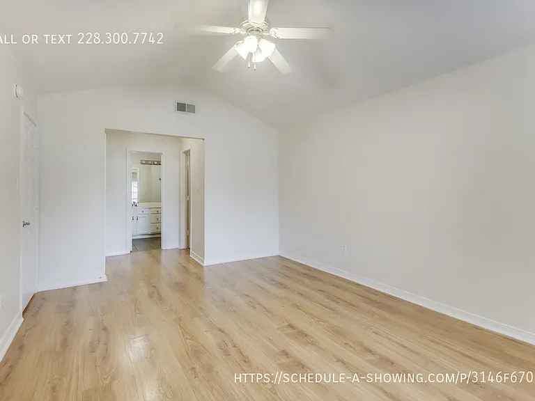 3612 Miles Ln — Photo 11