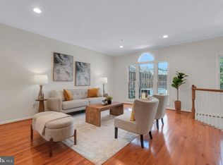 468 Winding Rose Dr, Rockville, MD 20850
