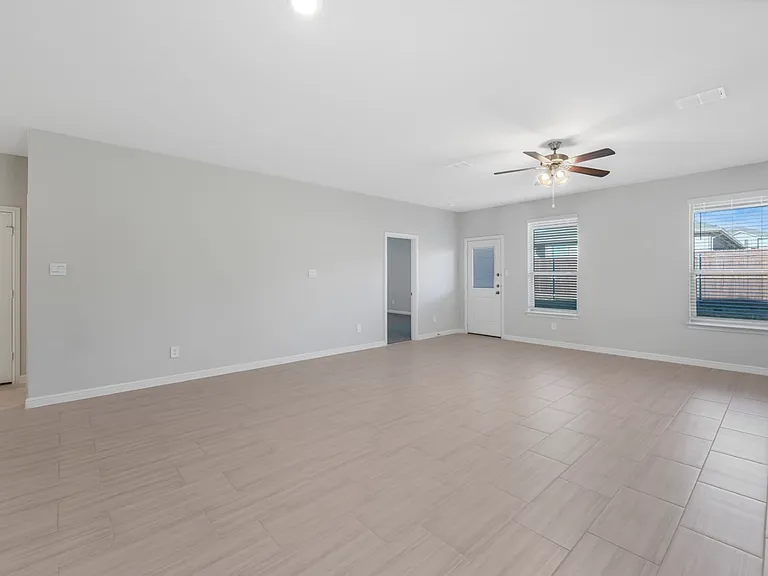 Springhill South — Photo 25