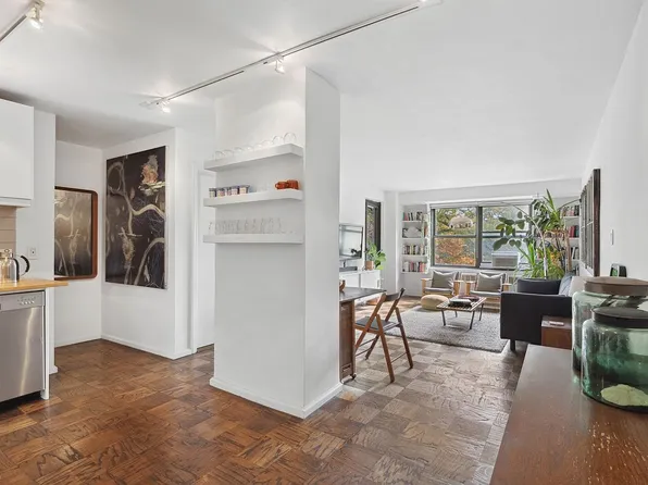 266 Broadway APT B207, New York, NY 10002