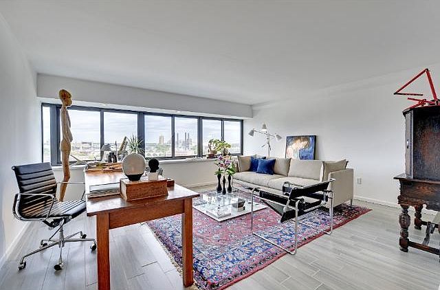 1st image of 1920 S 1st St APT 901