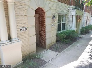 12418 Liberty Bridge Rd, Fairfax, VA 22033