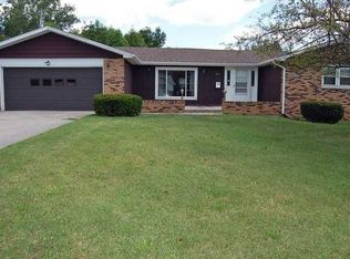 201 Ruth Ann Dr, Defiance, OH 43512