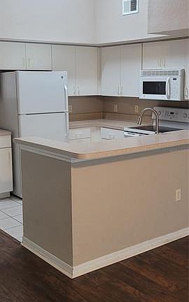 3rd image of 4142 Central Sarasota Pkwy APT 1435