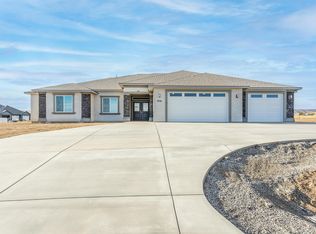 89761 Calico Dr, Kennewick, WA 99338