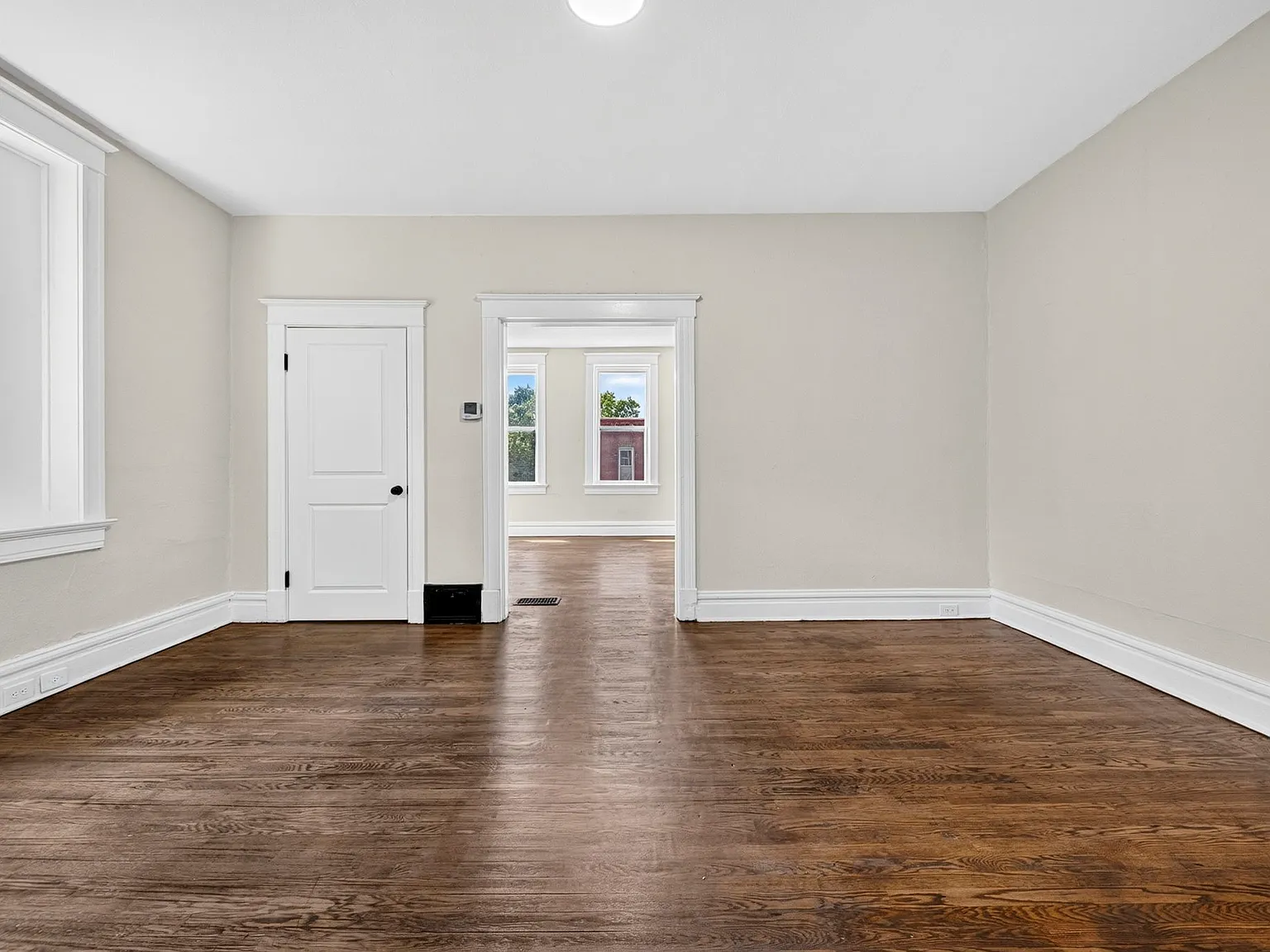 2 bed, 1824 sqft, $1,884 — Photo 4