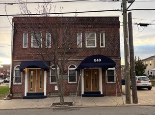 838-840 N 12th St, Philadelphia, PA