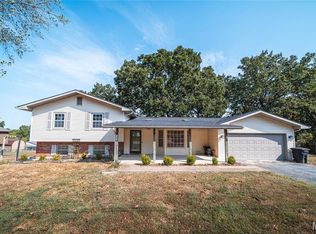 103 Carolyn St, Waynesville, MO 65583