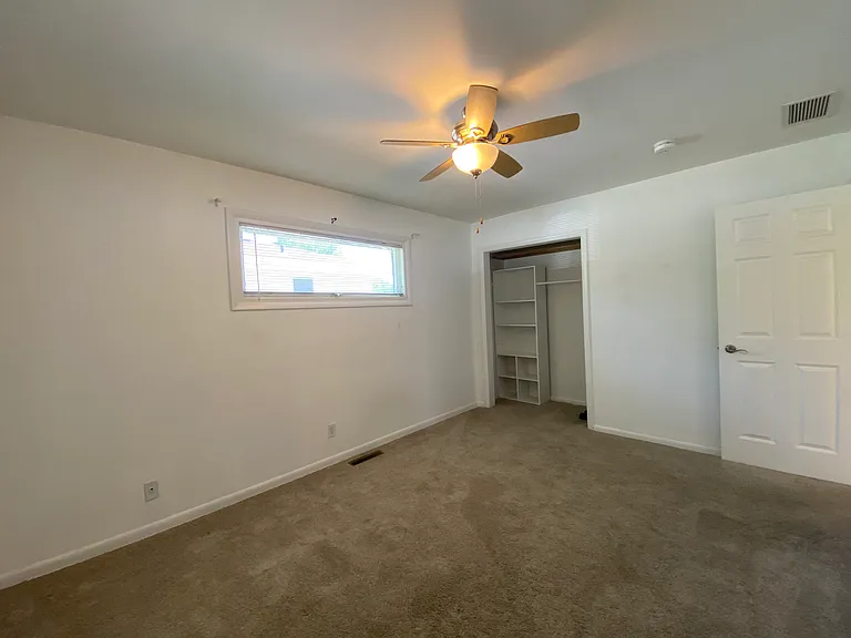 8143 Howard Ave — Photo 16