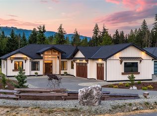 7260 Lakefront Dr, Lake Cowichan, BC V0R 2G1