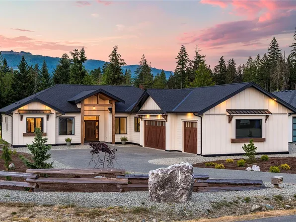 7260 Lakefront Dr, Lake Cowichan, BC V0R 2G1