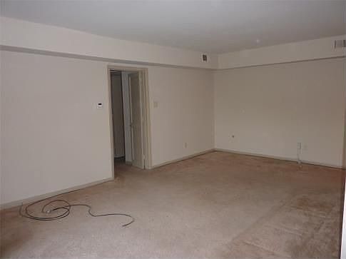 3rd image of 5414 Valley Green Dr #10D3