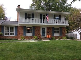 11202 Brookshire Dr, Grand Blanc, MI