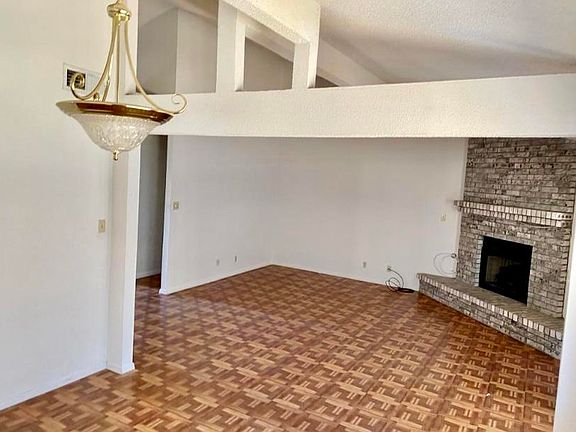 5th image of 4348 Loma Alegre Dr