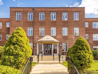 869 Farmington Avenue APT 305, West Hartford, CT, 06119