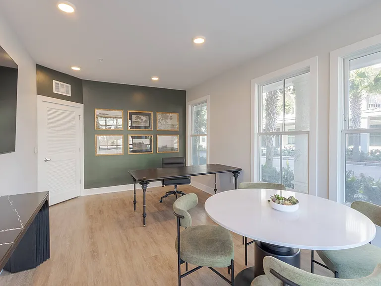 Community Co-Working Lounge at The Merchant Apartments in Charleston, SC 29403