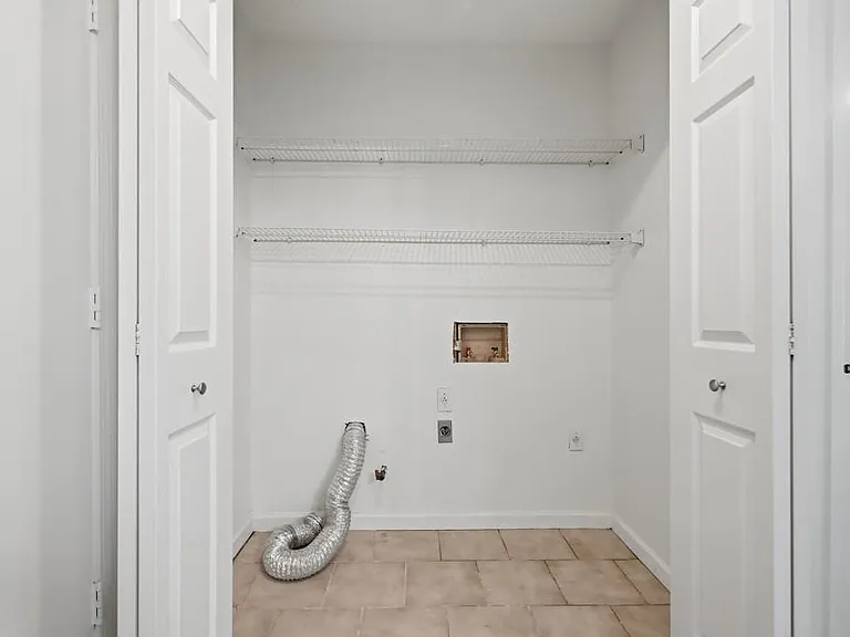 4061 Keheley Glen Dr NE — Photo 18