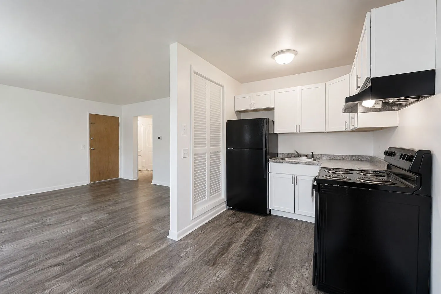 Penfield Village Apartment Homes — Photo 1