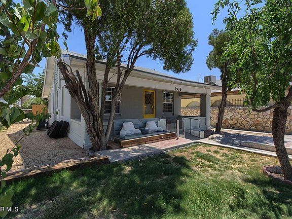 3rd image of 3916 Trowbridge Dr