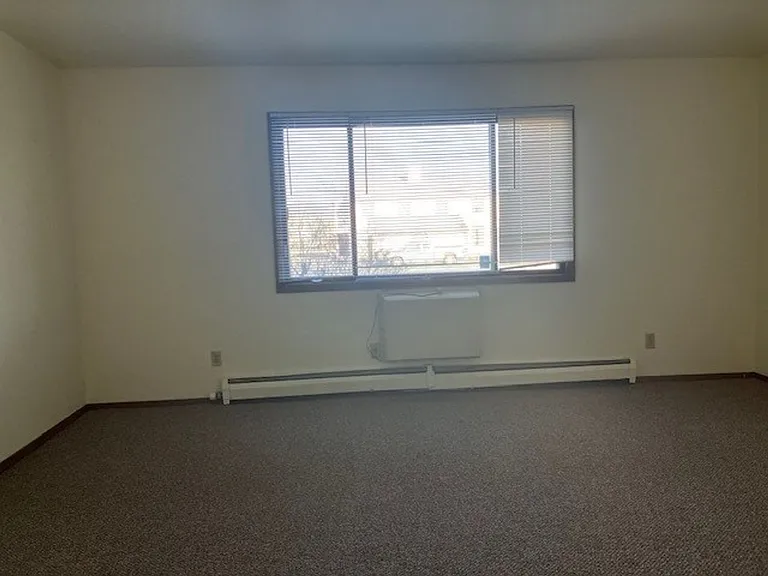 W151S7011 Cornell Cir — Photo 4