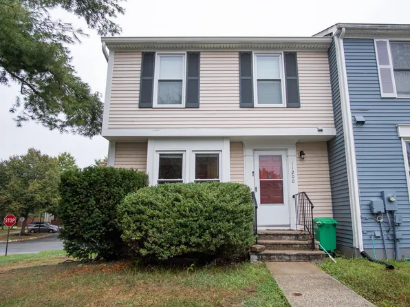 11200 Westport Dr, Bowie, MD 20720