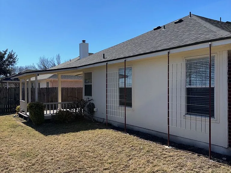 1403 Haley Gray Dr — Photo 30