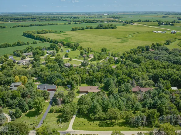 3710 E 2653rd Rd, Sheridan, IL 60551