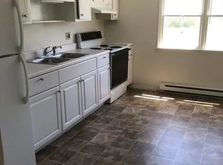 63 Washington Ave APT 8, Saco, ME 04072