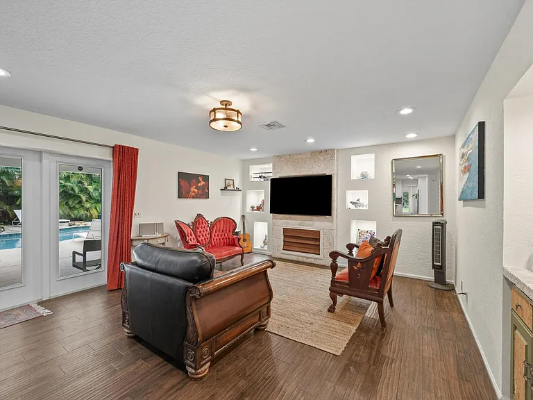 92 Squire Dr — Photo 29