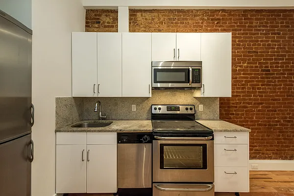 Rented by Nooklyn NYC LLC | media 39