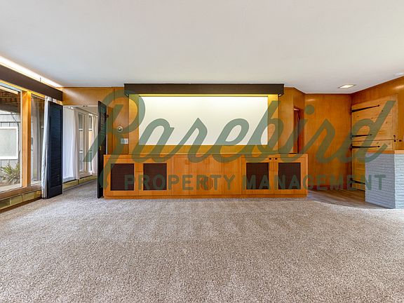 3rd image of 4215 N Winchell St