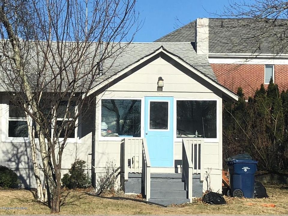 1st image of 415 W Lincoln Avenue