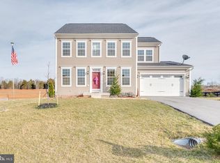 427 McWharton Way, Bunker Hill, WV 25413