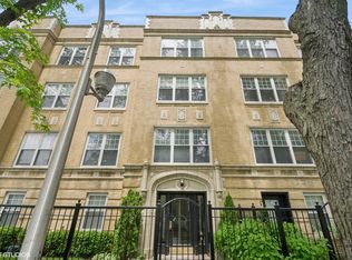 1910 W Chase Ave #104, Chicago, IL 60626