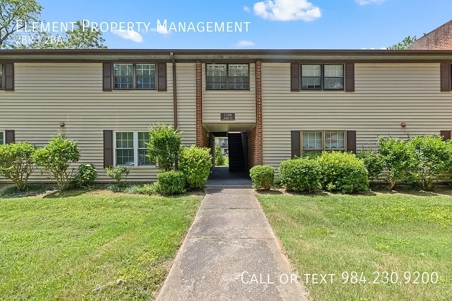 2 bed, 935 sqft, $1,350 — Photo 2