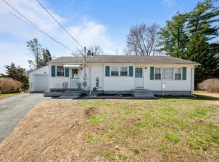 24 Craig Ct, East Hartford, CT 06108
