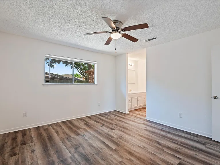 2906 Heatherwood Dr — Photo 13