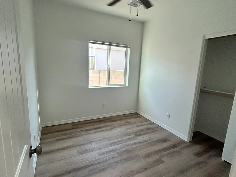 3373 N Pearl St #A — Photo 17